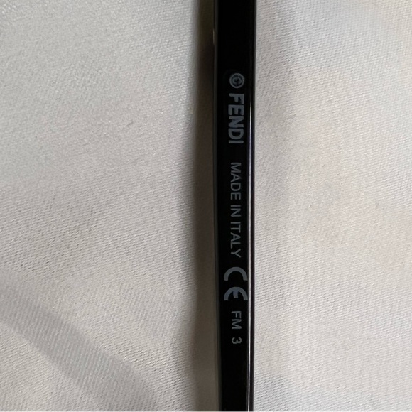 FENDI SHADES NWOT - Picture 5 of 5